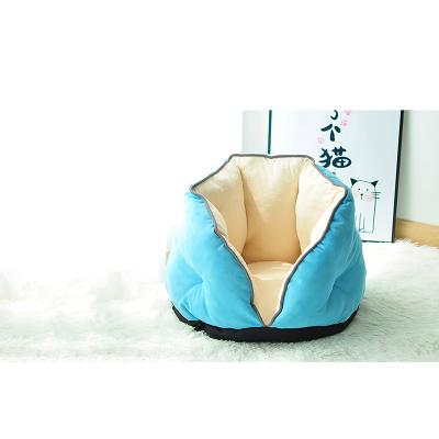 China Sustainable Pet Furniture Luxury Cat Supplies Warm Fluffy Cat Bed for sale