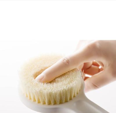 China Sustainable non-printed long handled bath brush with nylon bristles for cleaning, painless bathing brush for sale