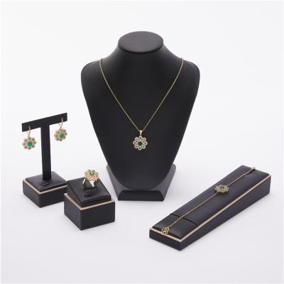 China 2021Mar Gold Wedding Environmental Friendly Hot Selling Pendant Planted Sunflower Jewelry Set For Women New Design 14k Gold Fashion Jewelry Set for sale