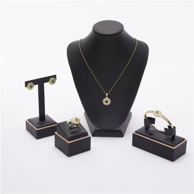 China 2021 March environmental friendly traditional simple wedding gold planted small flower jewelry set for women new retro fashion jewelry set with diamond for sale