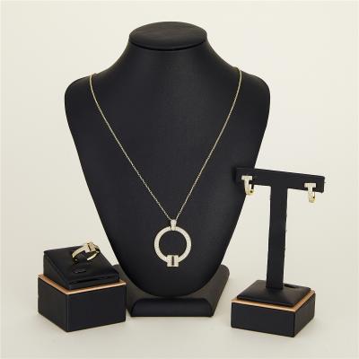 China New Fashion Environmental Friendly Jewelry Set Ring Necklace Earring Wedding Jewelry Moroccan National Style Hollow Diamond for sale