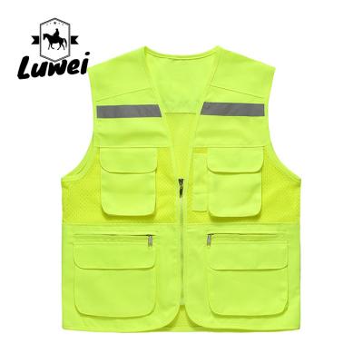 China QUICK DRY Custom Service Tape Service Road Reflectives Vests Multiple-Pockets Thin Logo Volunteer Work Clothes Safety Reflective Vest for sale