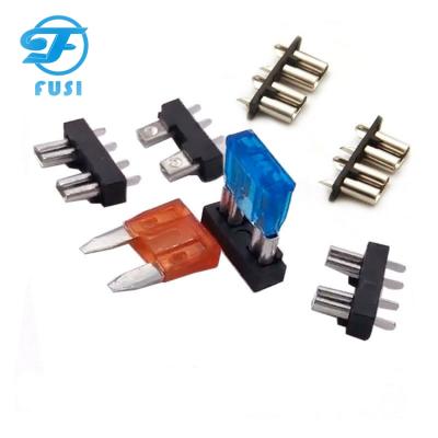 China Automotive Car Fuse Clip Fuse Holder Auotmotive Blade Fuse Holder Clip for sale