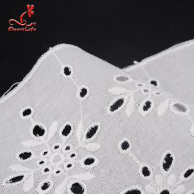 China Viable Wholesale Oversized French African Cotton Eyelet Lace Trim French Lace Trim for sale