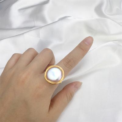 China FASHIONABLE Freshwater Pearl Jewelry 14k Gold Baroque Aimgal Pearl Ring For Women for sale