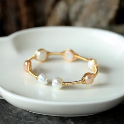 China Fashionable Gold Plated Natural Freshwater Rose Pearl Aimal 14K White Pearl Bracelet for Women for sale