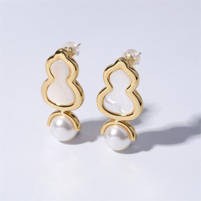 China New 925 TRENDY White Silver Needle Fritillaria Squash Pearl Stud Earrings For Women for sale