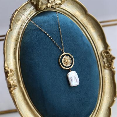 China Aimgal Retro Jewelry Pearl Sun Gold Coin TRENDY Baroque Mid Length Pendant Necklace Personalized Necklace For Women A1 for sale