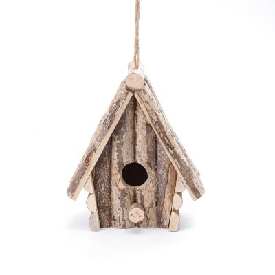 China Factory Price Sustainable Environmental Friendly NATURAL MATERIALS Hanging Outdoor Decor Wooden Hummingbird Bird House for sale