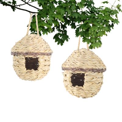 China Eco-Friendly Straw Bird Nest Handmade Bird Cage Bird House Amazon Spot Explosive Garden Windproof Decoration for sale