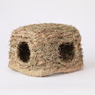 China Foldable Opening Of Sustainable Wholesale Natural Plant Plankton Playing Sleeping Extra Large Grass Woven Guinea Pig House for sale