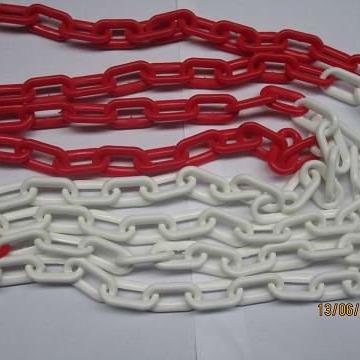 China 6mm precaution chain 8mm plastic colured traffic chain 6MM or 8mm for sale