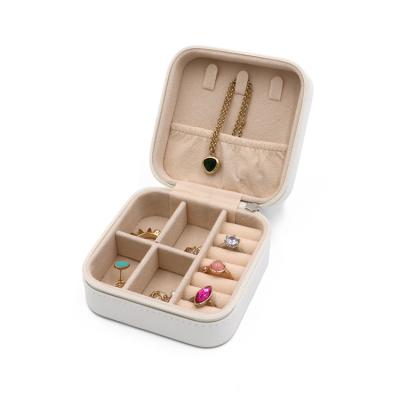 China Eco-friendly Jewelri Case Lining Faux Velvet Jewelery Box Packaging Jewelery Box PU Leather White Leather for sale