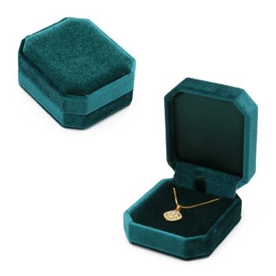 China Eco-Friendly Soft Velvet Small Packaging Box Luxury Velvet Jewelry Necklace Packaging Pendant Box Customized for sale