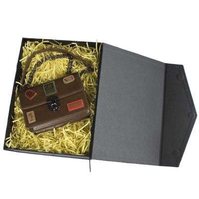 China Recycled Materials Large Collapsible Magnetic Closure Luxury Gift Boxes / Gift Boxes for sale