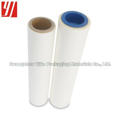 China Transaprent BOPP 30 Mic Scratch Resistant Film Te koop