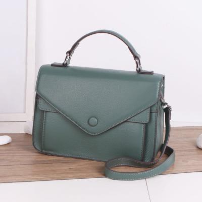 China 2021 New High Quality First Layer Whip Lady Bags All-match One Shoulder Small Square Messenger Fashionable Handbag for sale