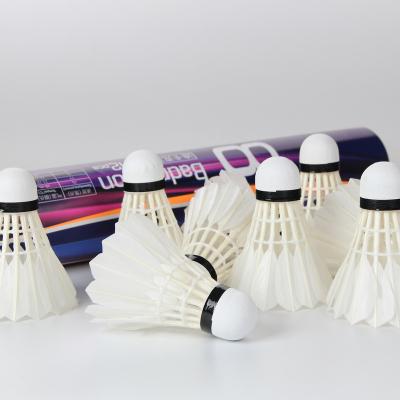 China Trianing 12 sintetis class a duck feather badminton shuttlecock for sport game for sale