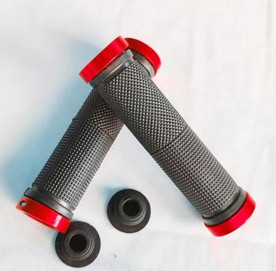 China Comfortable Bike Grips Ultralight Handlebar Grips Anti-Slip Bicycle Handlebar Mountain Bike Plastic Multicolor Grips for sale