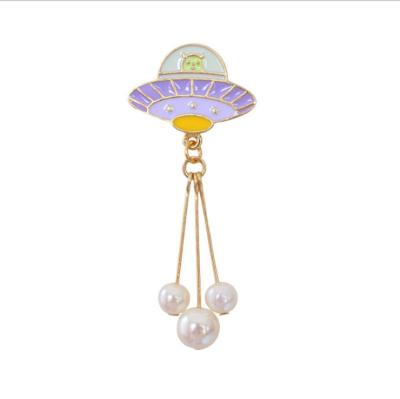 China ALLY creative cute alien planet pearl fashion brooch chic cartoon UFO brooch for sale