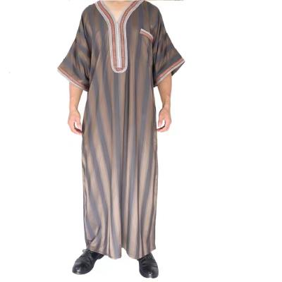 China Islamic Men Clothing Thobe, Muslim Long Kurta, 100%polyester daffah thawb fabrics, Saudi Arabian Jalabiyah 56-62 andJubba long robes for sale