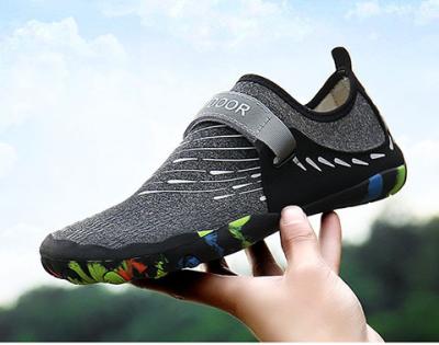 China Modern Couple's Swimming Shoes Beach Shoes Back To Running Shoes for sale