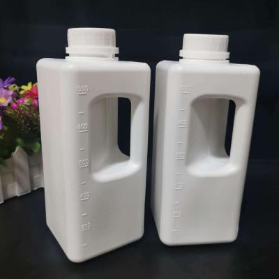 China BEAUTY PACKAGING 1000ml Plastic Bottle Handheld Square Bottle With Handle Graduated PE Plastic Jar for sale