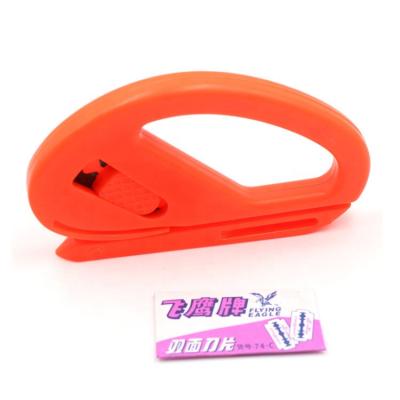 China Push Button Carbon Fiber Car Wrap Cutting Tool Safety Cutter Knife for sale