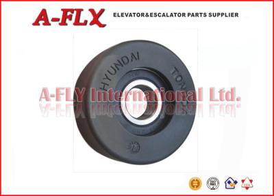 China Zwarte/Rode Tongda-van de Staplift & Roltrap Rol voor Hyundai-Roltrap 75*25*6204 Te koop