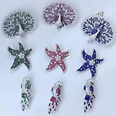 China Silver Designed Simple Lady Silver Brooches Bode Bird Fashion Brooch Zircon Parrot Geometric Animal Brooches for sale