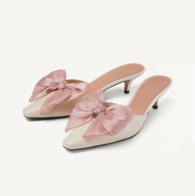 China Custom Logo Bowknot Satin Low Heel Anti-slippery Women's Slippers Slip On Wedding Bridal Mule Sandals for sale