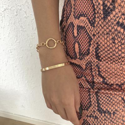 China FASHIONABLE Retro Exaggerate Alloy Gold Plated Bracelet Luxury Simple Circle Chain Link Ice Out Geometric Charm Bracelets Fashion Jewelry Sets for sale