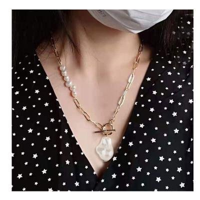 China CLASSIC Pearl Pendant Metal Jewelry New Arrival Chain Necklace Fashion Accessories For Woman Girls for sale