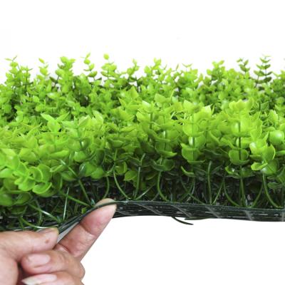 China Plastic Grass Decoration Art Background Wall Plant Wall Vertical Lawn Garden for sale