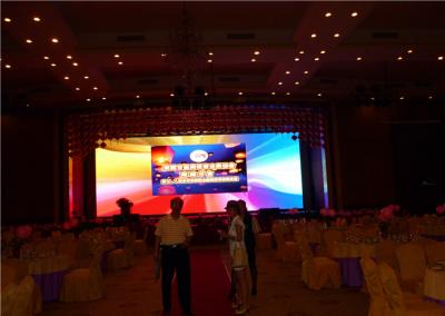 China Full Color P10 Curtain LED Display With CE / ROHS / FCC Certification for sale