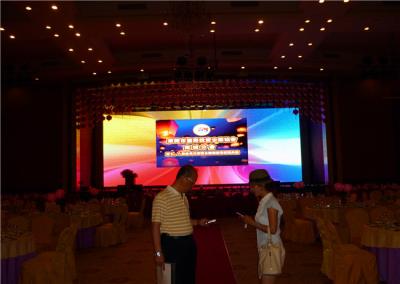 China Die Casting Aluminum Electronic Led Advertising Screens 3mm Large for sale