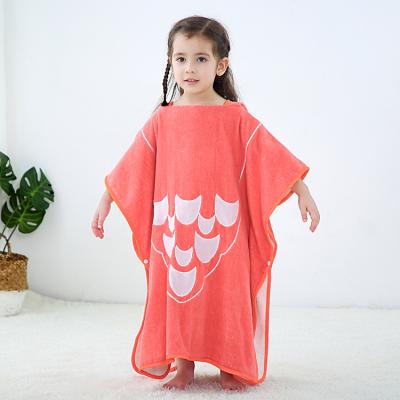 China New design QUICK DRY China customized thickening 100% polyester baby animal bathrobe for sale