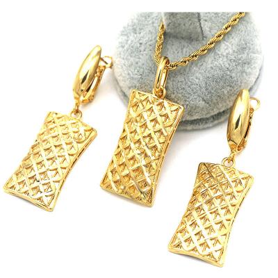 China High Quality PZ Fashion Jewelry Set 24K Gold Five Years Guarantee Copper Jewelry Set For Trendy African Women for sale