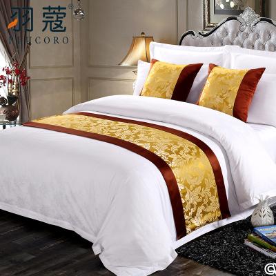 China Nondisposable Bright Warm Color Hotel And Motel Hotel Queen Size Bed Runner for sale