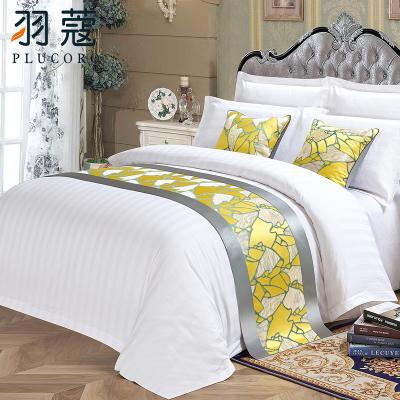 China Nondisposable Hotel Bed Runner Hotel Decorative Soft And Cozy Flannel Bedspread For Star Hotel for sale