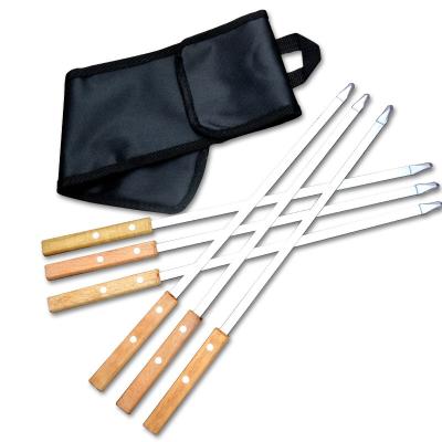 China Hot Selling Outdoor Accessories Easily Cleaned 22 Inch Stainless Steel Set Of 6 Pcs Flat Matel Grilling Sticks With Wooden Handle for sale