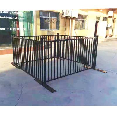 China Easily Assembled Black Powder Coated Metal Crowd Control Barricade for sale