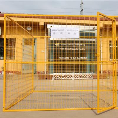 China Easily Assembled XMI Galvanized Material And Yellow Color Dog Kennel for sale