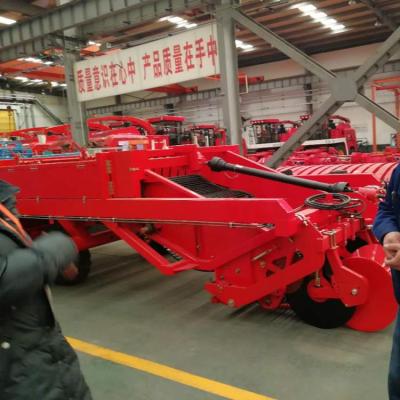 China 2018 New Potato Harvester Combine Harvester Sweet Potato Excavator for sale