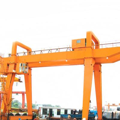 Chine grue de portique 300T résistante, résistance à l'usure de grue de portique de chantier naval bonne à vendre