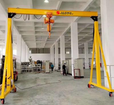 China Portable Wheeled Gantry Crane With Driving Motor 8m Max Lifting Height for sale