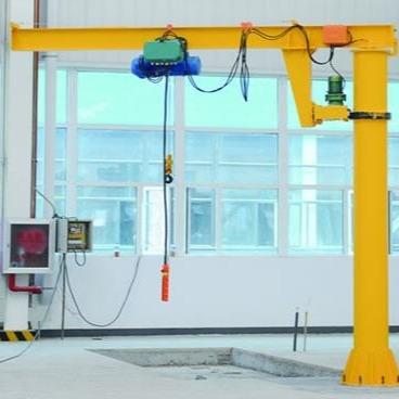 China 8 Ton Pillar Mounted Jib Crane Arbeiterklasse A3 270° drehend mit Kettenhebemaschine zu verkaufen