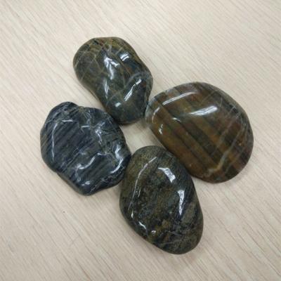 China Cobblestone and pebble home type pebble decoration stone and black, blue, white, green, mixed, yellow, red color for sale