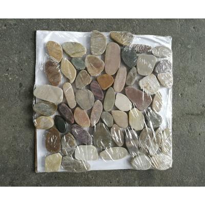 China Modern Natural Multicolor Flat River Rock Pebble Stone Mesh Mosaic Tile For Bathroom for sale