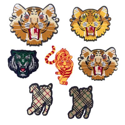 China personality embroidered 3D iron shirt chenille patch custom factory selling for sale